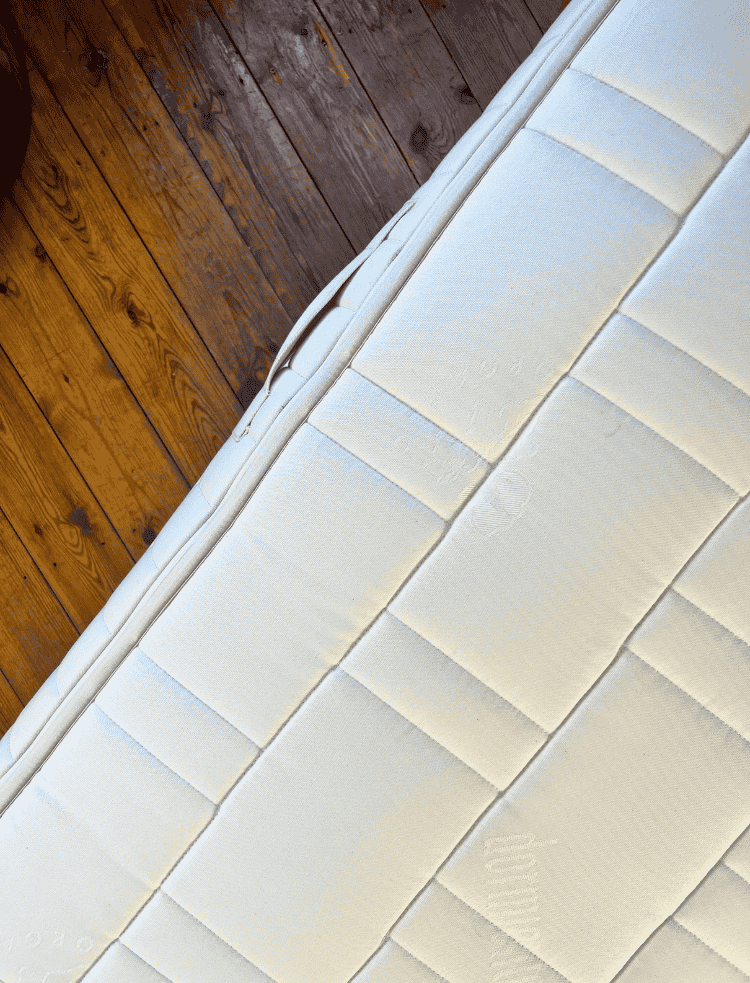 7 zone natural mattress with organic undyed cotton cover 