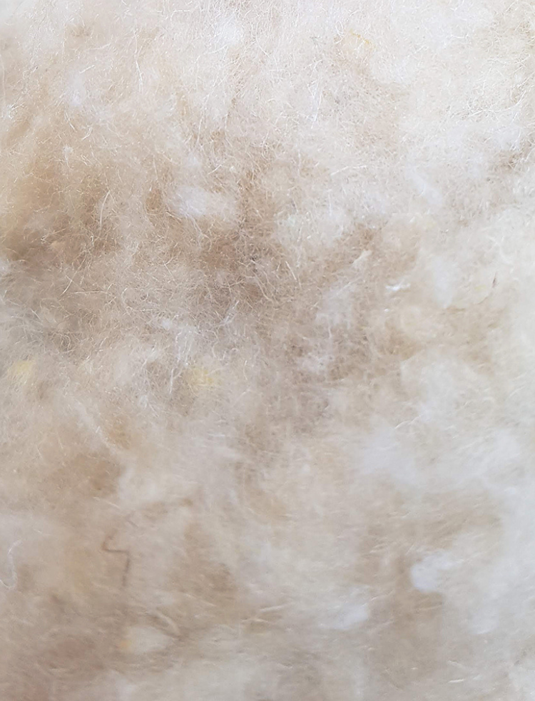 raw silk filling available in 1kg bags